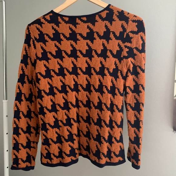 Ann Taylor sweater - Picture 2 of 3
